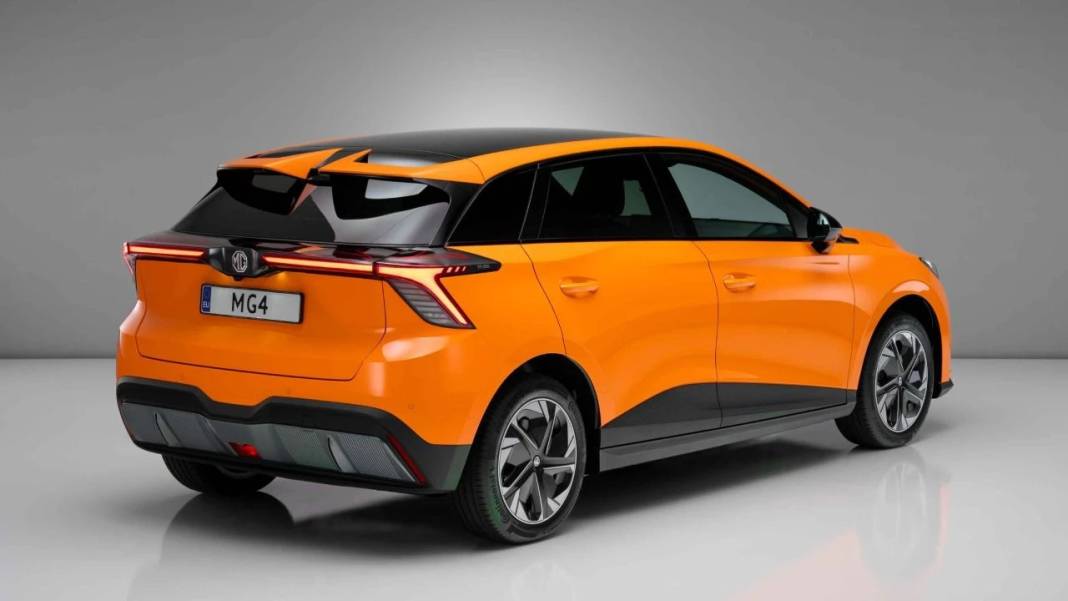 BU ARABALARI ALIRSANIZ BENZİN İSTASYONUNUN ÖNÜNDEN GEÇMEYECEKSİNİZ: İşte en ucuz elektrikli otomobiller! 8