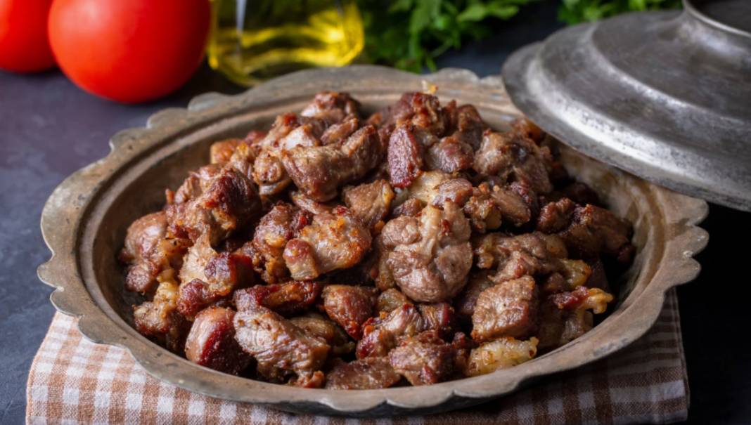 Bayram sofralarınız adeta taçlanacak! Kurban etiyle yapılan en lezzetli 5 yemek 2