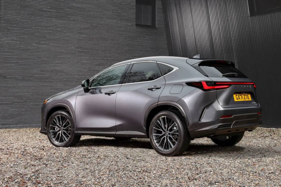 LEXUS HAZİRAN AYI FİYAT LİSTESİ GÜNCELLENDİ: Lexus ES, RX, LC ve LS ne kadar? 6
