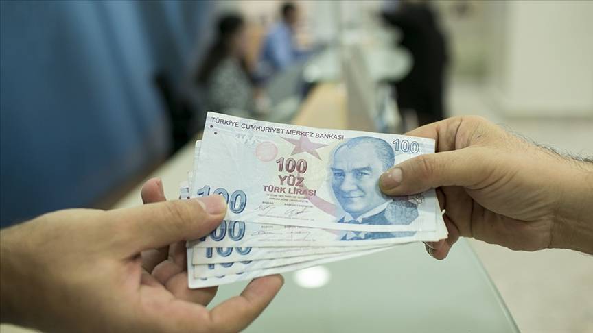 500 BİN TL'Sİ OLAN KÖŞEYİ DÖNECEK: İşte banka banka faiz getirileri 7