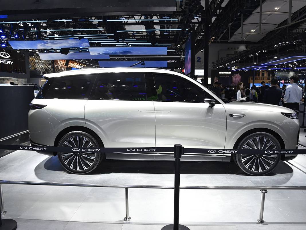 CHERY YENİ 6 KOLTUKLU SUV MODELİNİ TANITTI: Fulwin T11 piyasaya sürülecek 2