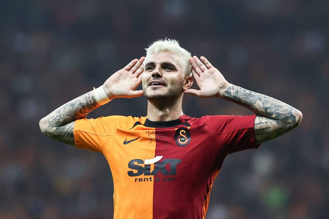 GALATASARAYLILARA MÜJDE: Icardi ile China Suarez yola çıktı geliyor! 1