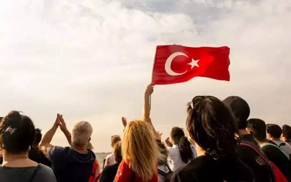 15 TEMMUZ ÖNCESİ 14 TEMMUZ YARIM GÜN MÜ? : Resmi tatil var mı? 4