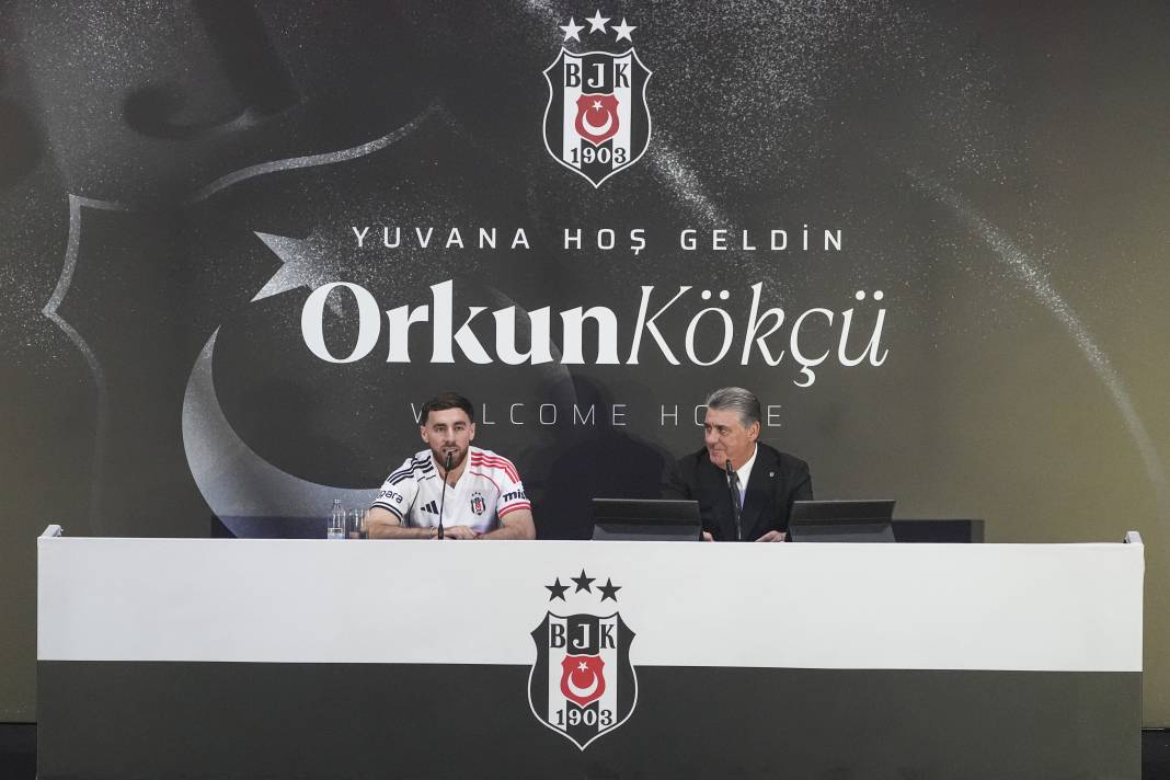 Orkun Kökçü 20 bin taraftarın önünde imzayı attı! Gözyaşlarına hakim olamadı 1