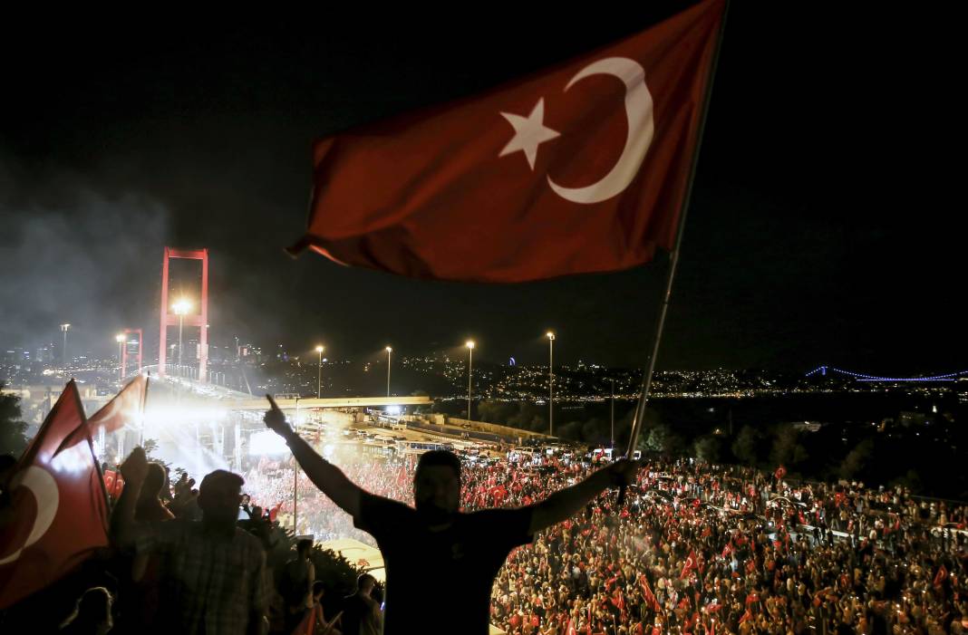 15 Temmuz 2016'da neler yaşandı? İşte anbean yaşananlar... 3