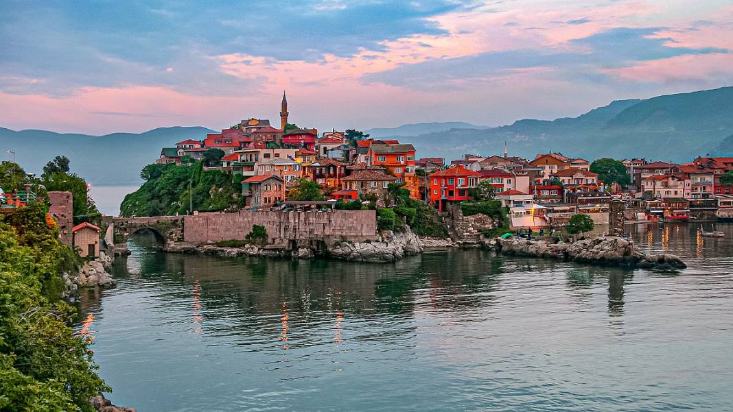 ‘Tatile gidemiyorum’ diye üzülmeyin! İşte Türkiye’de en uygun fiyatlı 7 günlük yaz tatili rotaları 2