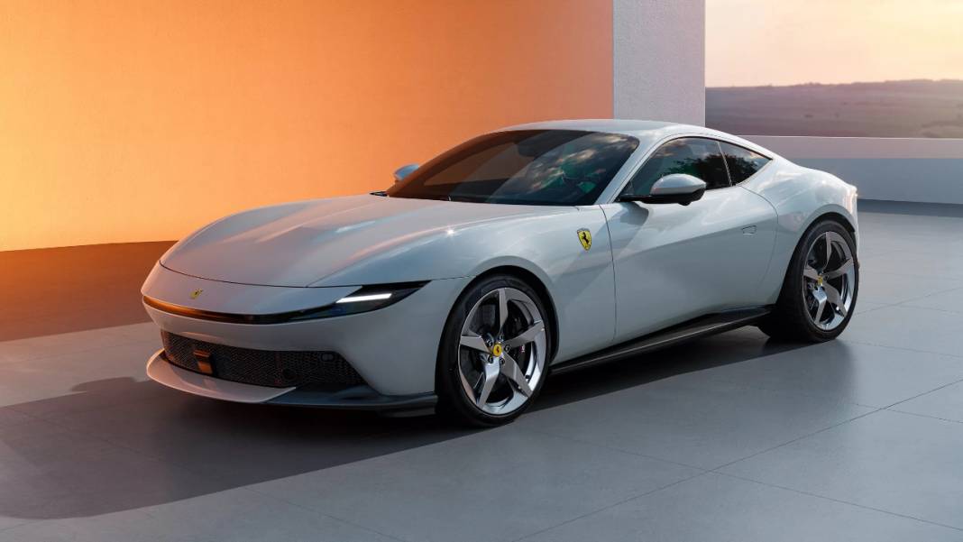 2026’ya damga vuracak Ferrari Amalfi görücüye çıktı! Performansı uçuruyor, tasarımı baştan çıkarıyor 4