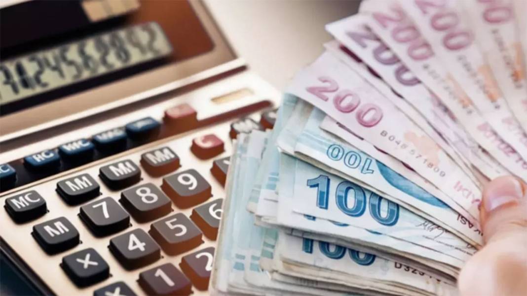 Maaşlar zamlandı, emekli ve memurlara zamlı maaşlar yatıyor: Kime ne zaman maaş yatacak? 5