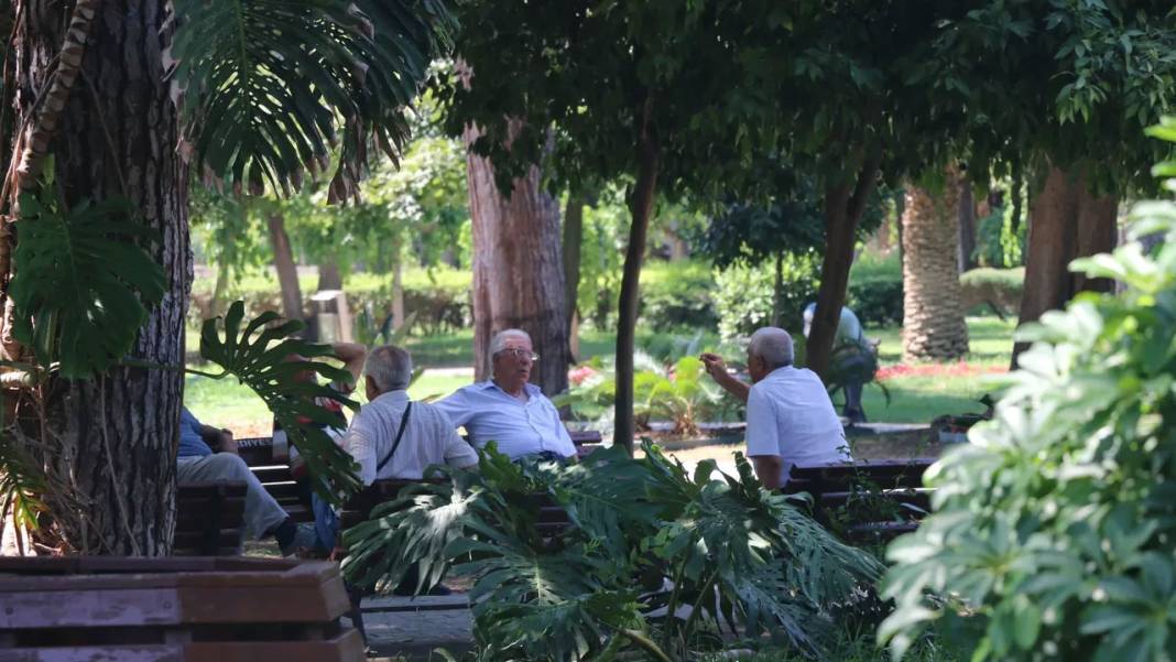 Sıcaklıklar düşüyor: Meteoroloji sağanak yağış için uyardı! 8