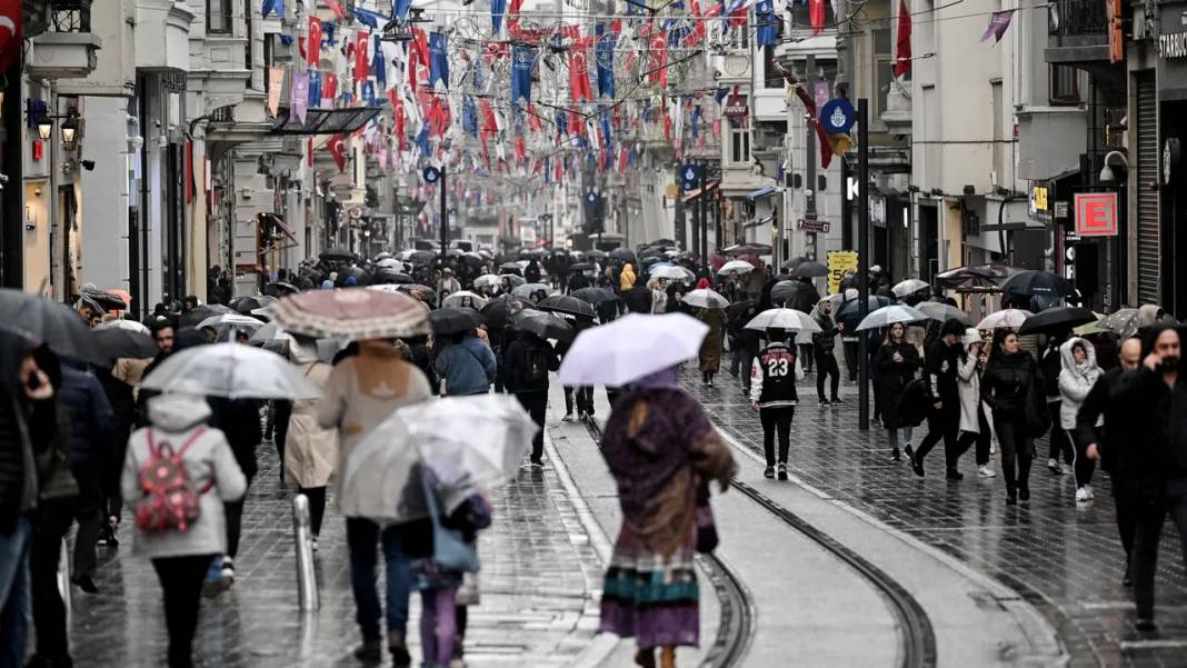 Sıcaklıklar düşüyor: Meteoroloji sağanak yağış için uyardı! 6