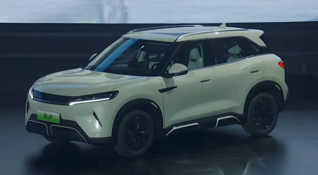 BYD'DEN ÇOK KONUŞULACAK YENİ HAMLE: İşte yüzde 25 indirimle yeni Yuan Up! 1