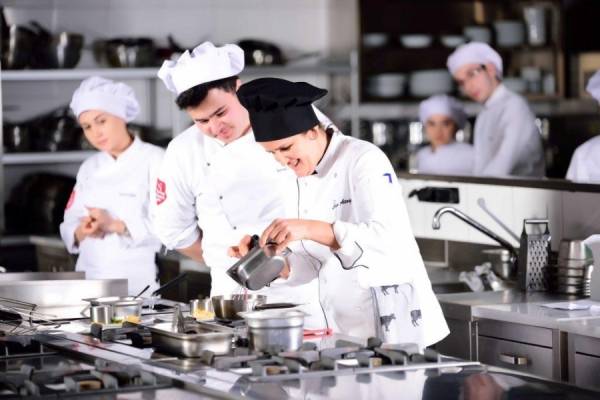 Türkiye’nin en iyi gastronomi bölümleri belli oldu! İlk sıradaki üniversite sürpriz yaptı 7