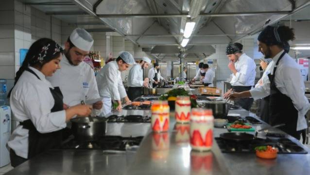Türkiye’nin en iyi gastronomi bölümleri belli oldu! İlk sıradaki üniversite sürpriz yaptı 6