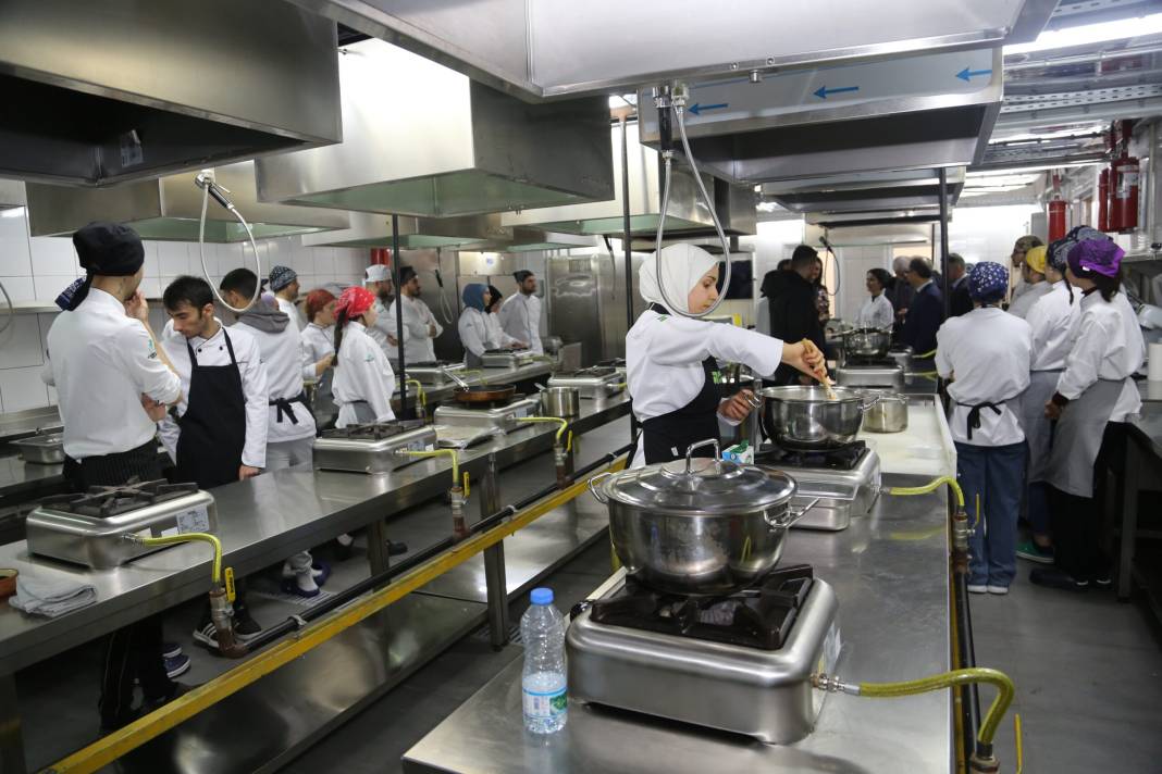 Türkiye’nin en iyi gastronomi bölümleri belli oldu! İlk sıradaki üniversite sürpriz yaptı 3