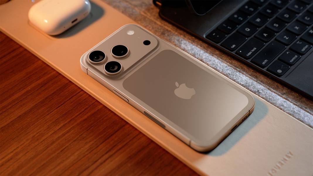 Sokakta yakalandı! iPhone 17 Pro'nun ilk görüntüleri sızdırıldı 1
