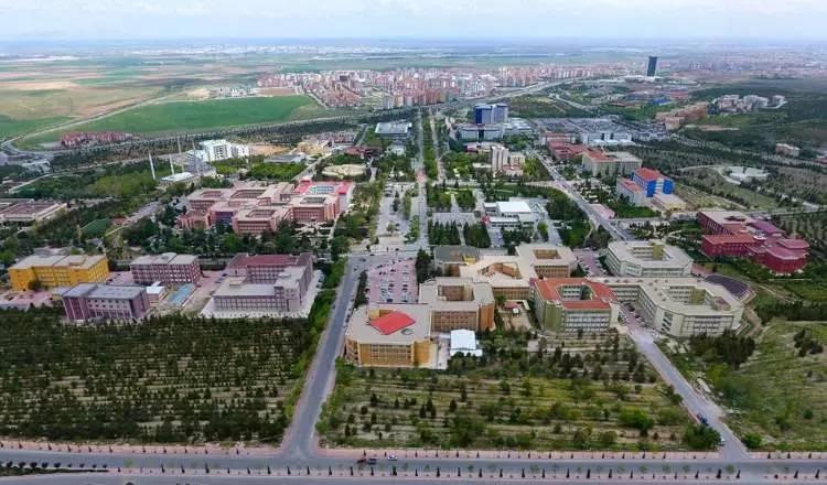 TERCİH YAPACAKLAR DİKKAT: Türkiye'nin en iyi devlet okulları belli oldu 8