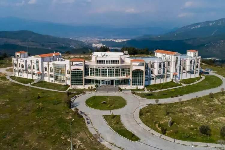 TERCİH YAPACAKLAR DİKKAT: Türkiye'nin en iyi devlet okulları belli oldu 15