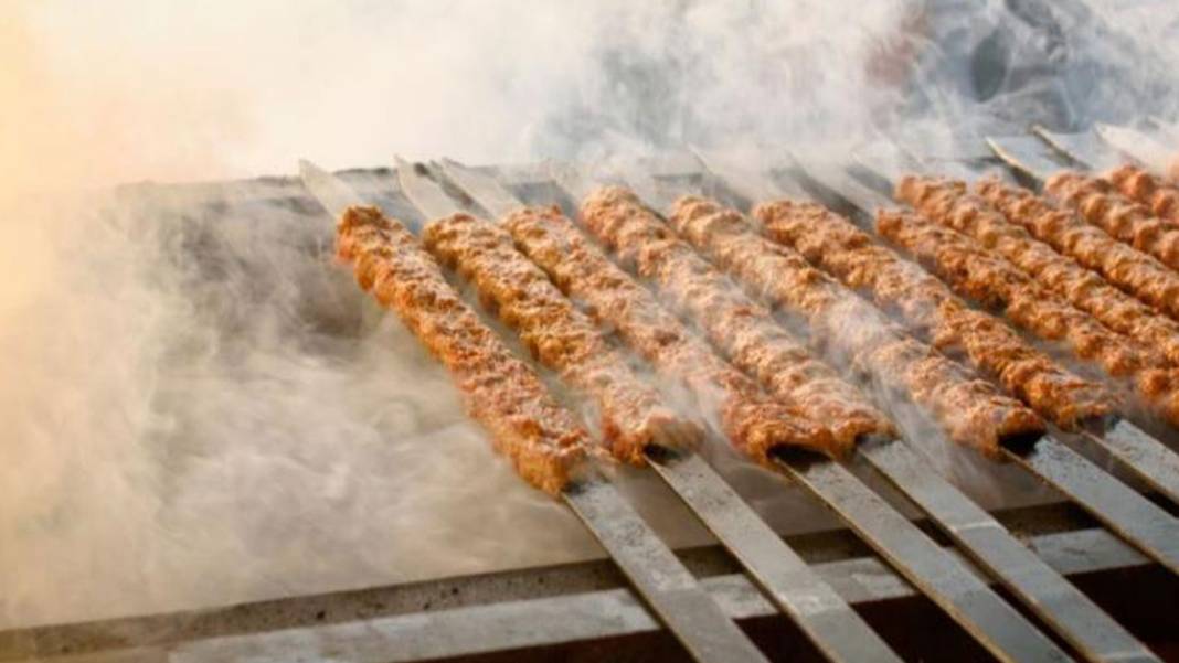 Bakanlık tek tek ifşa etti: Lahmacunda sakatat, pastırmada gıda boyası! 3