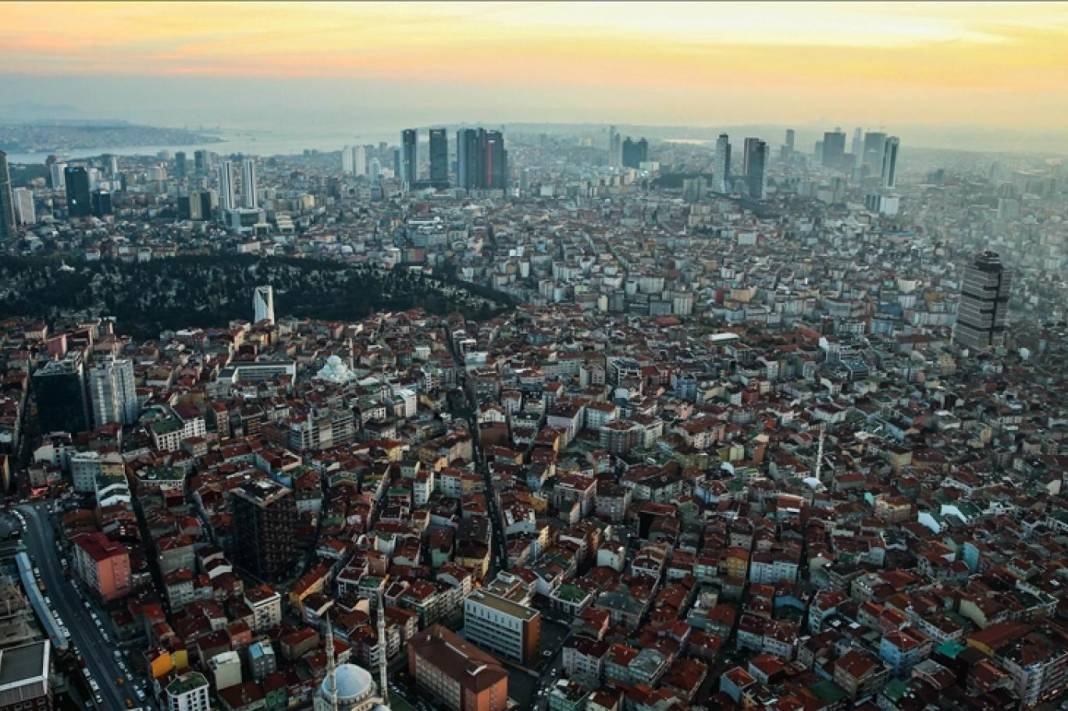İSTANBUL'DA EN ÇOK VE EN AZ KONUT SATIŞI YAPILAN İLÇELER BELLİ OLDU: Yatırımcıların yeni rotası belli oldu! 2
