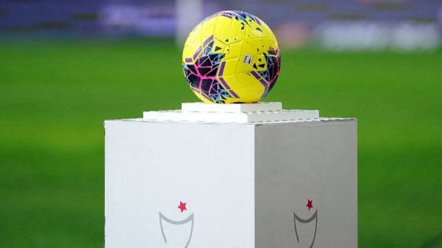 AVRUPA'DA LİGLER NE ZAMAN BAŞLIYOR? Hangi lig hangi kanalda yayınlanacak? 2025 - 2026 yeni sezon lig başlangıç tarihleri 5