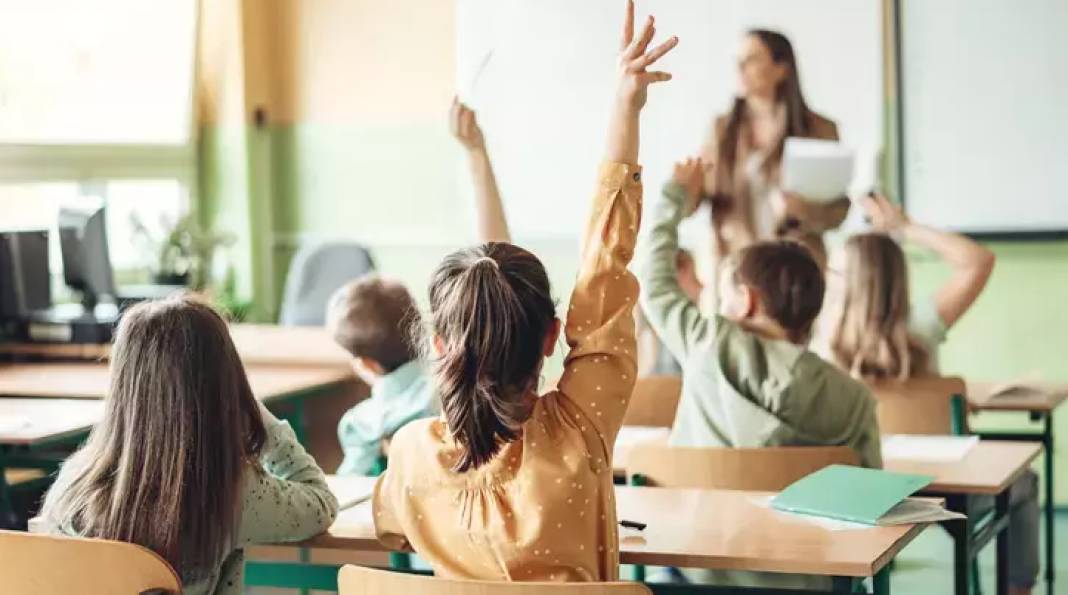 TÜRKİYE'DE BULUNAN EN PAHALI OKULLAR AÇIKLANDI: Yıllık ücretler ağızları açık bıraktı. 2.5 milyon TL’ye kadar çıkıyor! 2