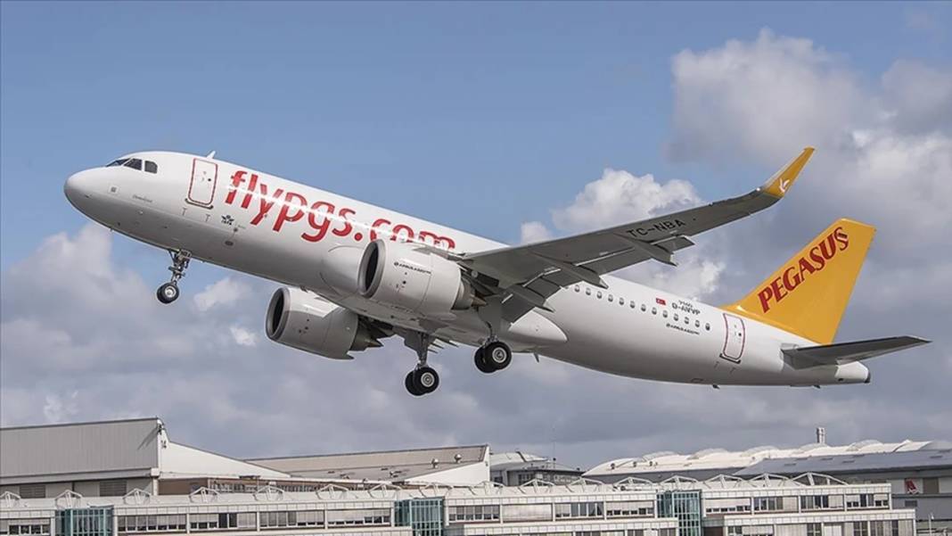 PEGASUS DUYURDU: Yurt dışına çıkmak isteyenler sadece 11 Euro ödeyecekler! 2