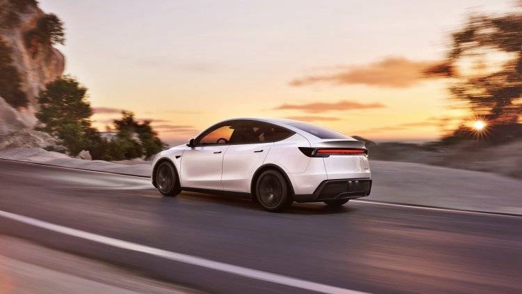 Yeni Tesla Model Y Türkiye fiyatı açıklandı! Temmuz 2025 Tesla güncel fiyat listesi 7