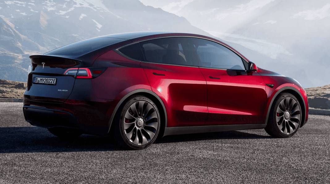 ÖTV SONRASI TESLA MODEL Y NE KADAR OLDU? Tesla Model Y fiyatı değişti! 1