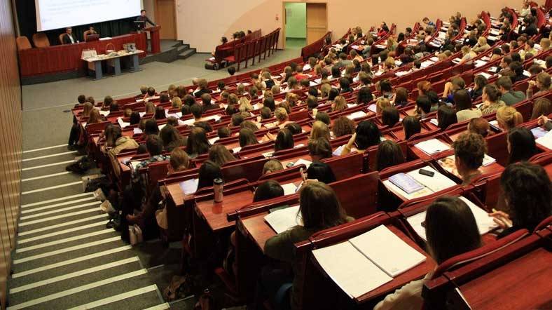 TERCİH YAPACAKLAR DİKKAT: Türkiye'nin en iyi devlet okulları belli oldu 2