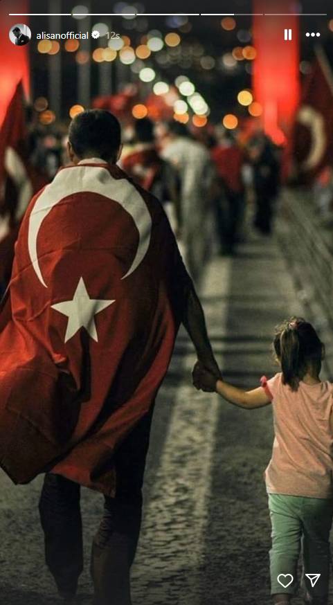 Ünlü isimlerden 15 Temmuz mesajları! 3