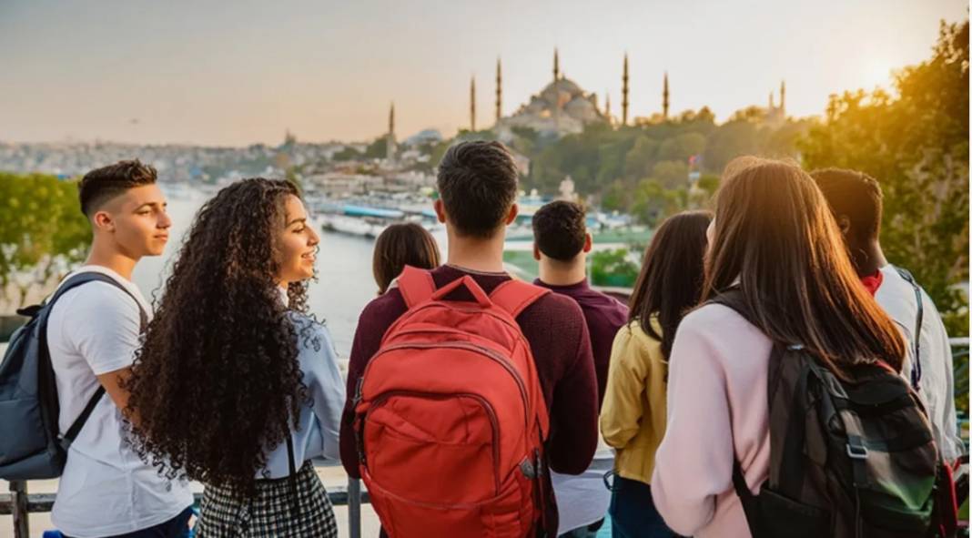 Türkiye’nin büyük krizi başlıyor! TÜİK verileri korkuttu: 25 yıl içinde her 4 kişiden biri yaşlı olacak 2