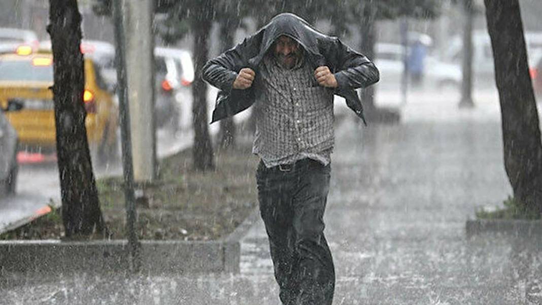 YAĞMUR ŞAKIR ŞAKIR YAĞACAK: Şemsiyesiz dışarı çıkmayın! 3