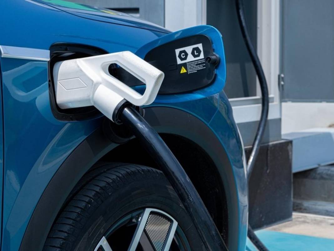 EN ÇOK RAĞBET GÖREN ELEKTRİKLİ ARAÇLAR BELLİ OLDU: Satışlar son ayda resmen pik yaptı. En çok hangi elektrikli araçlar satılıyor 8
