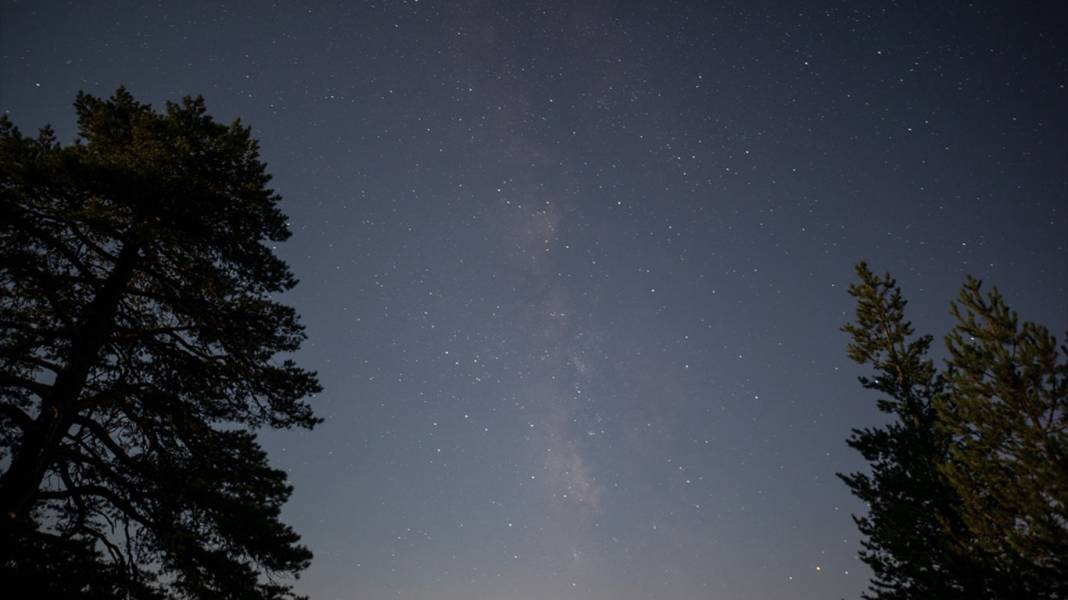 Türkiye perseid meteor yağmuru mesaisinde! Düzce, Bolu, Erzincan, Düzce... Gökyüzünde yıldız şöleni 2