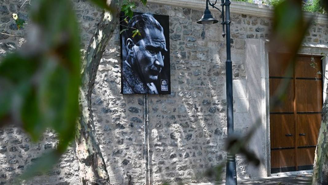 Beşiktaş’taki Atatürk albümü restore edildi: Aziz hatırasını daima yaşatacağız 1
