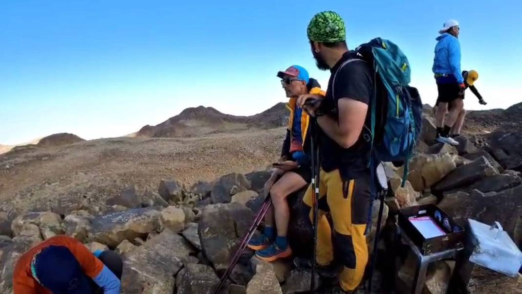 Survivor Süphan Dağı'nda! 2 bin 450 metrede Adrenalin patlaması yaşadılar 1