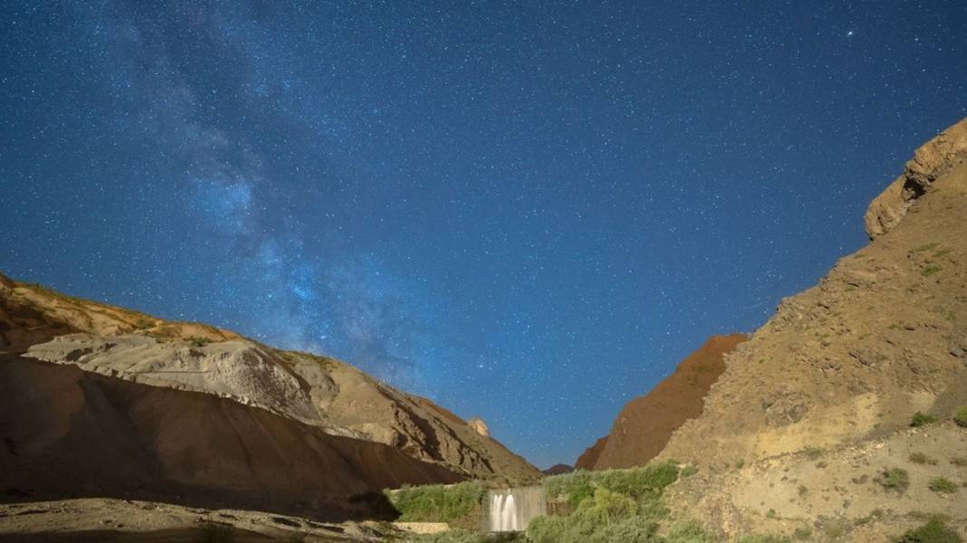 Türkiye perseid meteor yağmuru mesaisinde! Düzce, Bolu, Erzincan, Düzce... Gökyüzünde yıldız şöleni 7