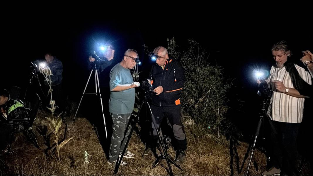 Türkiye perseid meteor yağmuru mesaisinde! Düzce, Bolu, Erzincan, Düzce... Gökyüzünde yıldız şöleni 4