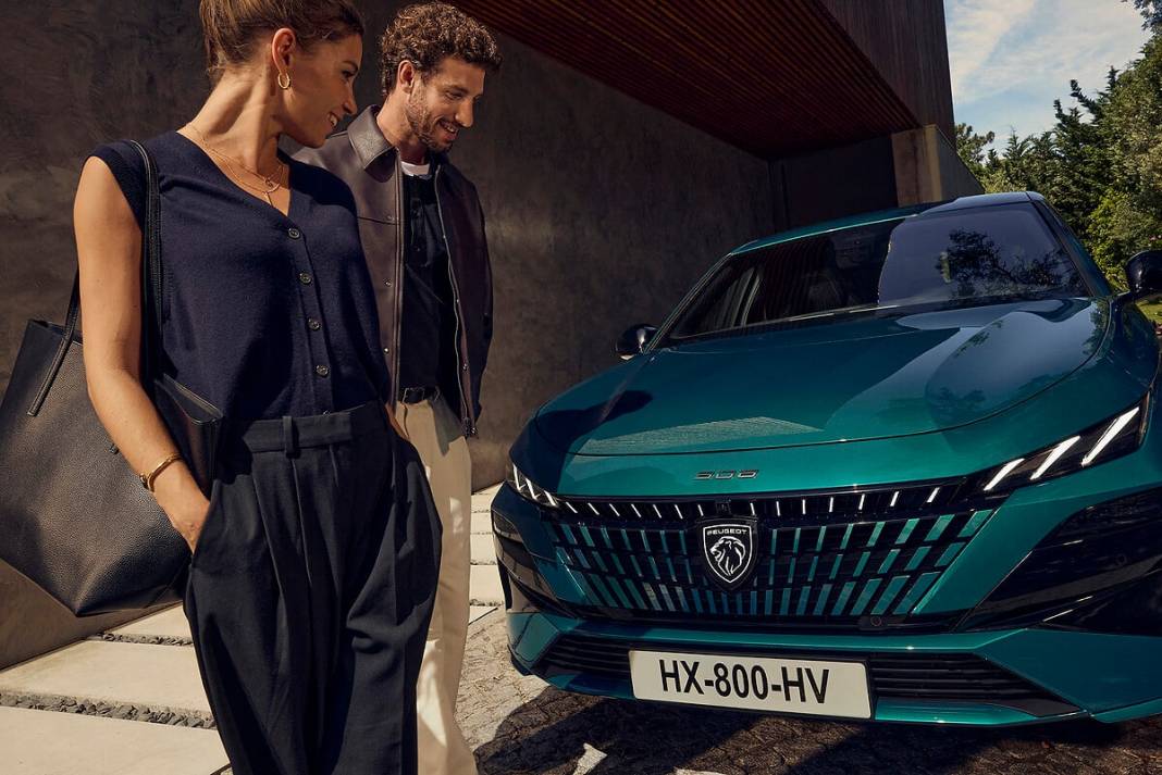 2026 model yeni Peugeot 308 tanıtıldı: Elektrikli, hibrit ve dizel seçenekleriyle geliyor! 7