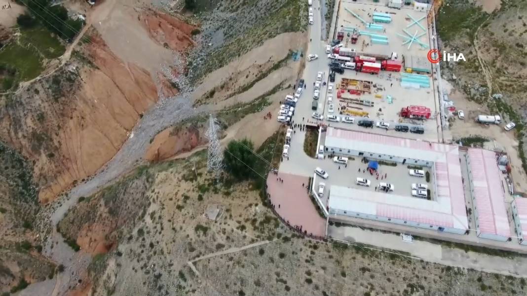 Çin’de köprü faciası! 12 ölü, 4 kayıp 5