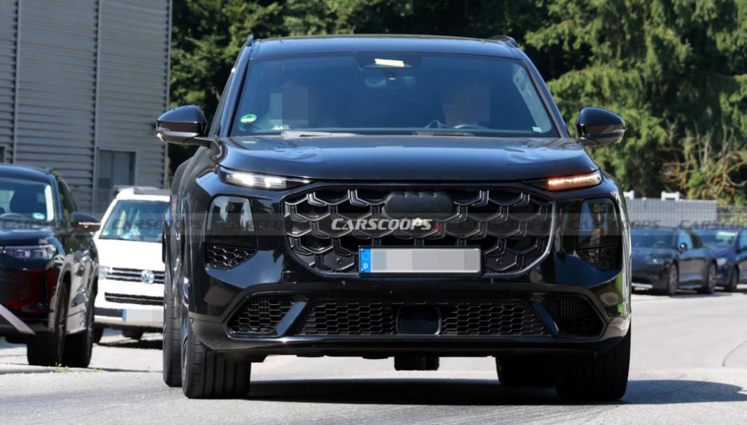 Yüksek güç ve lüks bir arada: 2027 Audi SQ7 görüntülendi! İşte tasarımı 4