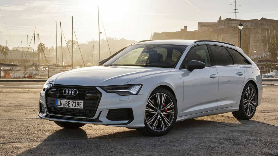 EN UCUZ AUDİ NE KADAR? AUDİ Ağustos ayı fiyat listesi yayınlandı:  A3, A4, A5, A6, A7, A8 ve Q serisi ne kadar? 8