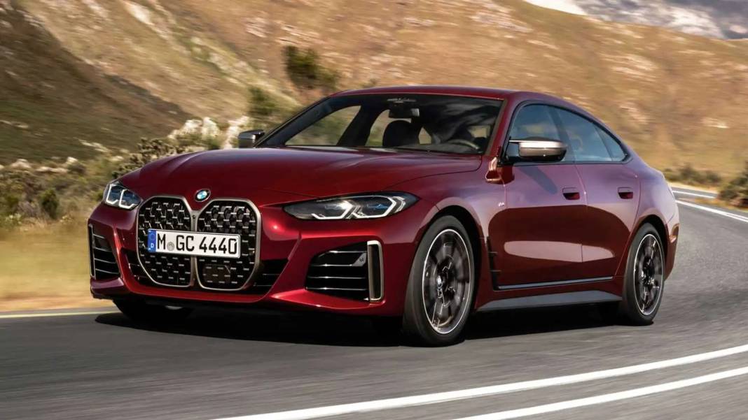 EN UCUZ BMW NE KADAR? BMW Ağustos ayı fiyat listesi güncellendi. BMW 1, 2, 3, 4, 5, M, X ve i serisi ne kadar? 15
