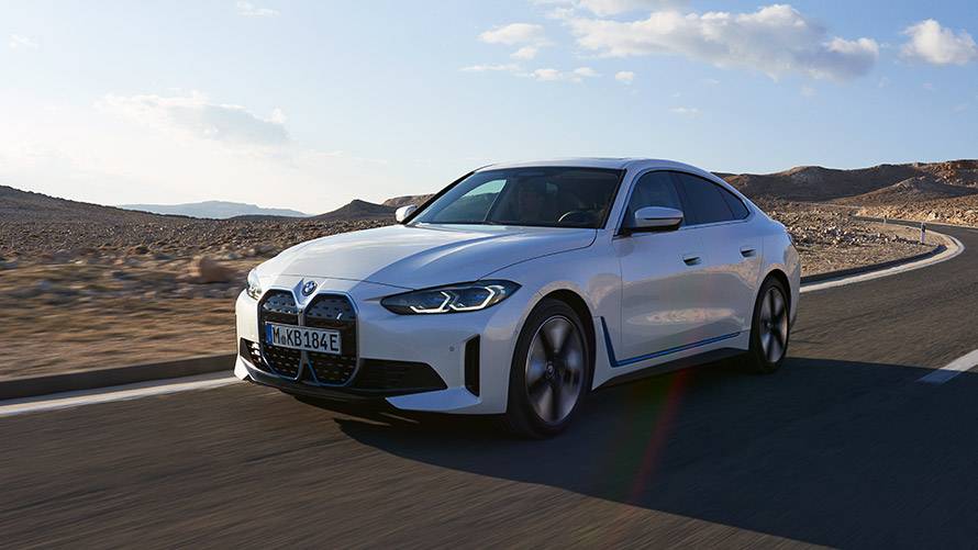 EN UCUZ BMW NE KADAR? BMW Ağustos ayı fiyat listesi güncellendi. BMW 1, 2, 3, 4, 5, M, X ve i serisi ne kadar? 14