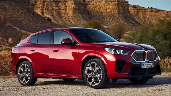 EN UCUZ BMW NE KADAR? BMW Ağustos ayı fiyat listesi güncellendi. BMW 1, 2, 3, 4, 5, M, X ve i serisi ne kadar? 12