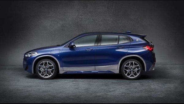 EN UCUZ BMW NE KADAR? BMW Ağustos ayı fiyat listesi güncellendi. BMW 1, 2, 3, 4, 5, M, X ve i serisi ne kadar? 7