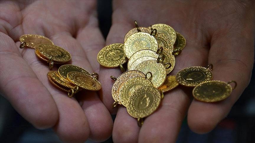 İslam Memiş’ten çarpıcı altın yorumu: Yatırımcıya 2026 için net rakam verdi! Gram altın 4 bin 500 TL’de mi kalacak? 2