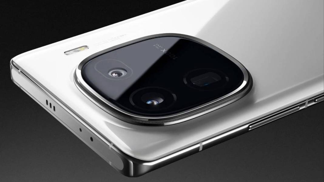 TEMMUZ AYININ EN GÜÇLÜ 10 TELEFONU: Zirvede ne Huawei var ne Samsung! 9