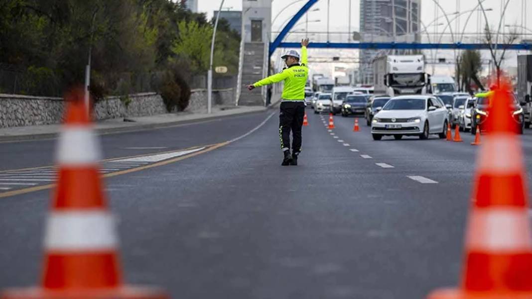 İstanbullular dikkat: Cumartesi günü bu yollar trafiğe kapatılacak. İşte alternatif yollar! 3