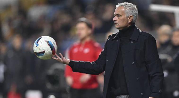 Kariyerindeki en kısa dönem Fenerbahçe'de: İşte Jose Mourinho'nun tazminat gelirleri 7